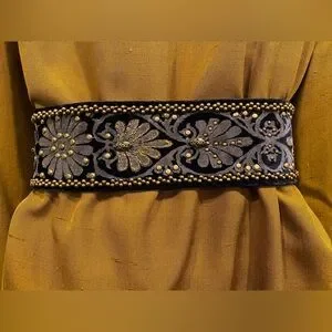 Daslu San Paulo | Accessories | Daslu Blue Velvet With Gold  display picture 1